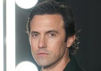 Milo Ventimiglia in lacrime la casa distrutta dagli incendi come nella serie tv Video