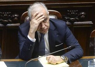 Ramy Piantedosi Fermarsi allalt primo modo per evitare il pericolo