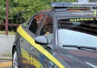 Sindaco di Sorrento arrestato perquisizione anche per un collaboratore di Pina Picierno