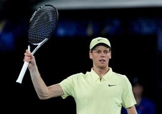 Sinner travolge De Minaur e vola in semifinale Australian Open 2025