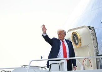 Trump insiste Credo che prenderemo il controllo della Groenlandia