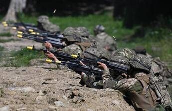 Ucraina, piano europeo per convincere Trump: 30mila soldati europei in campo