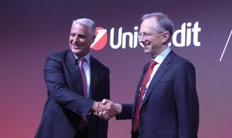 Unicredit sigla partnership con Ferrari a marzo grande evento a Milano
