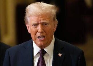 Usa Attali Non dico che Trump sia come Hitler ma ci sono delle analogie