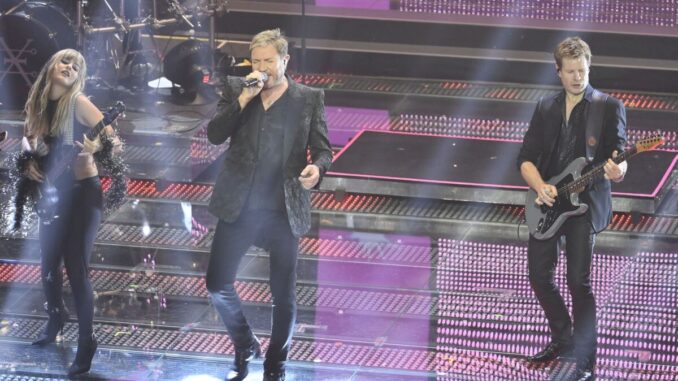 Sanremo, all’Ariston i Duran Duran con Victoria dei Maneskin