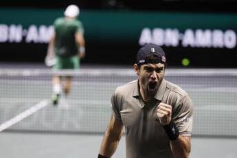 Berrettini-Tsitsipas e Nardi-Halys: orario, precedenti e dove vedere i match di Dubai