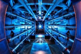 Energia nucleare e rinnovabili insieme? Si può fare anche in Italia: a che punto siamo