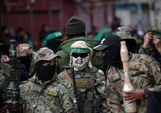 Hamas fa slittare rilascio degli ostaggi. Israele Pronti a qualsiasi scenario