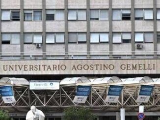 Malore in campo per figlio Tajani trasportato al Gemelli in elicottero