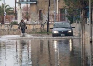 Maltempo e allagamenti in Calabria scuole chiuse a Catanzaro e Crotone