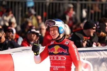Mondiali sci Odermatt vince loro nel Super G. Paris chiude 7°