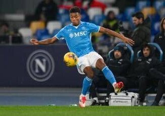 Napoli infortunio per Neres ce lesione a rischio la sfida con lInter