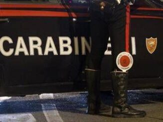 Napoli sparatoria nella notte a Chiaia ferito 24enne