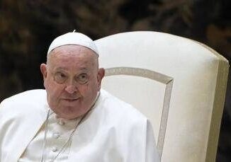 Papa Francesco ancora con la bronchite come sta
