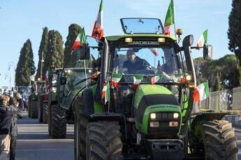 Protesta dei trattori torna a Roma 23 mezzi in arrivo nella Capitale