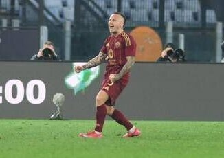 Roma Napoli 1 1 Angelino al fotofinish blocca la fuga di Conte