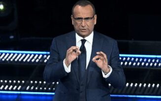 Sanremo 2025 come si vota questa sera Il sistema di Carlo Conti per la finale
