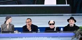 Sanremo 2025 la diretta della seconda serata Frassica Balti e Malgioglio i co conduttori