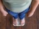 Teenager tiratardi a tavola piu spesso obesi pesa orologio biologico