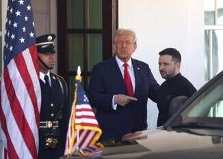 Trump accoglie Zelensky Ti sei vestito elegante Video
