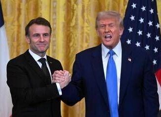 Ucraina Macron Europa pronta a mandare soldati dopo pace. Trump Va bene anche a Putin