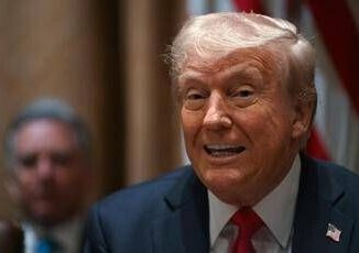 Ucraina Trump aspetta Zelensky ecco accordo per terre rare