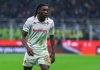 Verona Fiorentina Kean esce in barella dopo scontro