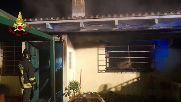 incendio casa assemini