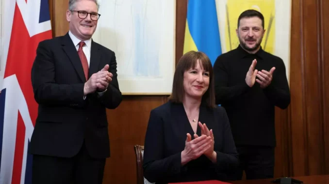 Zelensky “Accordo con Gran Bretagna per prestito per rafforzare capacità difesa Ucraina”
