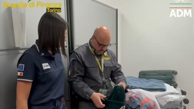 Sequestrati all’aeroporto Pertini di Torino 16 kg di cocaina