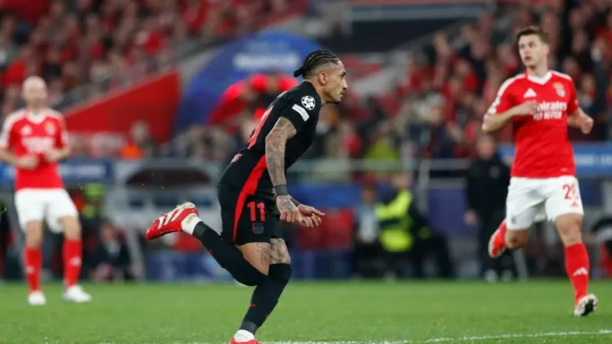 Il Barça passa in casa del Benfica, decide Raphinha