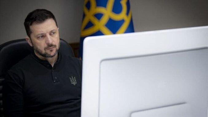Zelensky parla con Macron, “Cresce coalizione per una pace giusta”