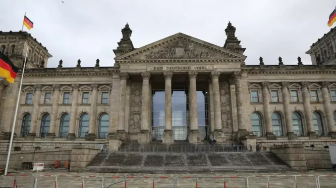 Germania, dal Bundestag via libera al superamento del freno al debito