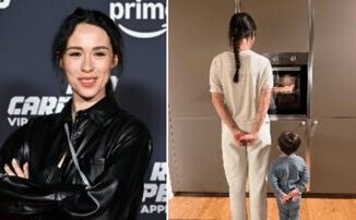 Aurora Ramazzotti I figli in aereo Metti le cuffie e non rompere. La polemica sui social