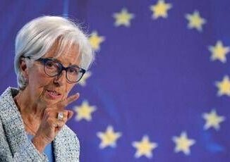 Bce taglia ancora i tassi giu di 25 punti base