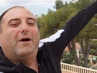 Blitz antidroga a Napoli irreperibile il tiktoker Papusciello ma posta video dalla Spagna