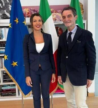 Claudia Conte presenta “La voce di Iside” a Terrazza Duomo a Milano