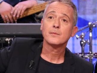 Diaco commosso apre Bellama con una lettera a Sgarbi Forza Vittorio Ti si vuole bene