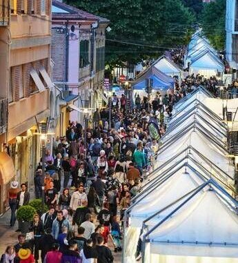 FALCOMICS – A Falconara il festival della Cultura Pop dal 23 al 25 maggio 2025