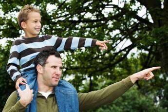 Festa del papà, non tutti la festeggiano il 19 marzo: chi la celebra un altro giorno