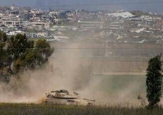 Gaza nuovi raid Israele Almeno 13 morti nella notte