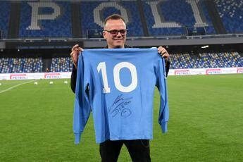 Gigi D’Alessio e la canzone per Maradona: “Pensava l’avessi scritta per lui…”