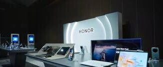 HONOR svela ALPHA PLAN al MWC 2025 10 miliardi per lEcosistema AI