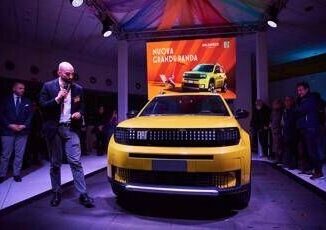 La nuova giovinezza di unicona senza tempo Fiat Grande Panda presentata a Bari da Maldarizzi Automotive﻿