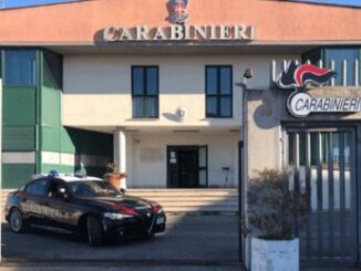 Latina cadavere di un uomo trovato sul ciglio della strada a Terracina