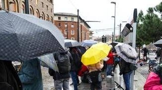 MEZZANOTTEMaltempo allerta in dieci regioni scuole chiuse in Emilia Romagna e Toscana