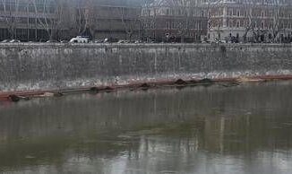 Maltempo, allerta a Roma per rischio piena Tevere: chiuse banchine 4 Maltempo allerta a Roma per rischio piena Tevere chiuse banchine