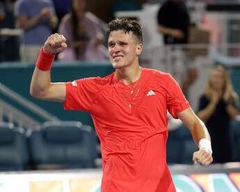Mensik e i ‘nuovi Sinner’, la generazione che spaventa Djokovic