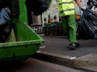 Pescara clochard dorme in cassonetto e finisce nel compattatore salvato