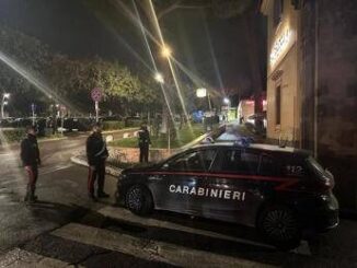 Roma 16enne accoltellato a Frascati durante lite con coetanei gravissimo